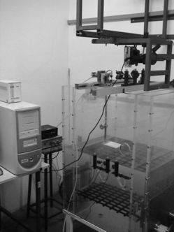 Oscillating grids tank